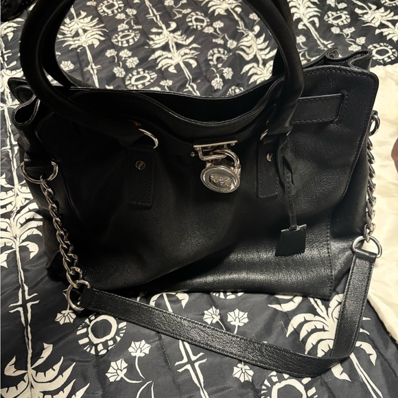 Michael Kors Black Leather Shoulder Bag - Picture 11 of 12